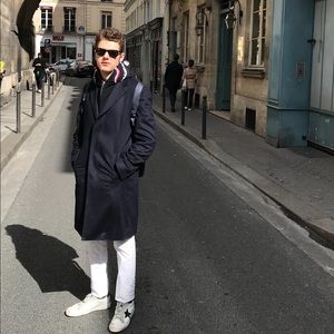 Meet your Posher, Max